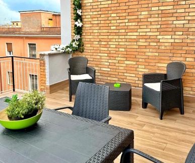 Prenestino-Centocelle Apartment | Attico di Giocri a Centocelle