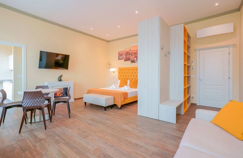 Historic Center Bed & Breakfast | Attico di Via d'Azeglio