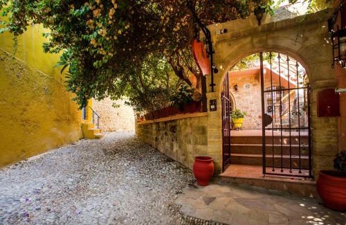 Rhodes Old Town Bed & Breakfast | Attiki Hotel