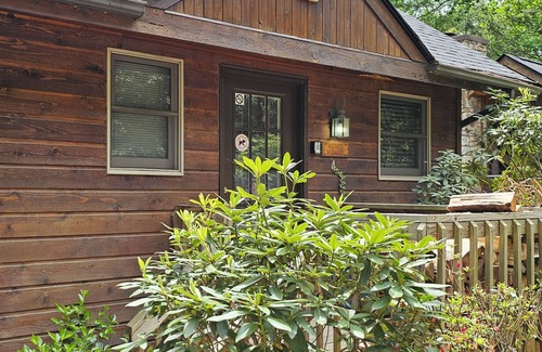 Skyland Cabin | Attractive 2 bedroom cabin w/hot tub