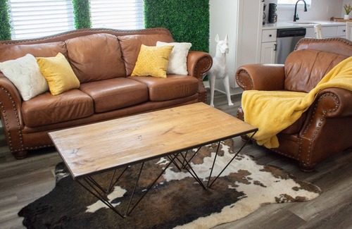 Fort Worth Cottage | Attractive 2 Bedroom Cottage Centrally Located with Fire Pit