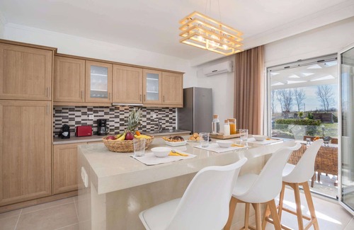 Chalikounas Villa | Attractive Family Villa, A/C, Private Pool (Children's Section), 150m to Taverna & Halikounas Beach