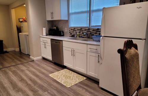 Milton House | Attractive house in the center of Milton
