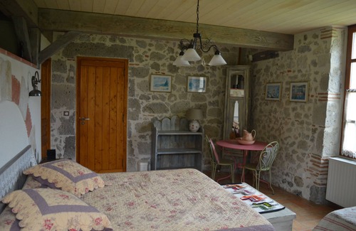 Bazens Bed & Breakfast | Attractive room in a peaceful, country home