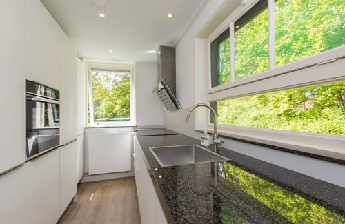 Breezand House | Attractive vacation home with spacious garden