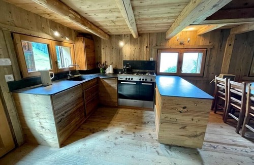Entremont Ski Chalet | Atypical chalet in alpine pastures