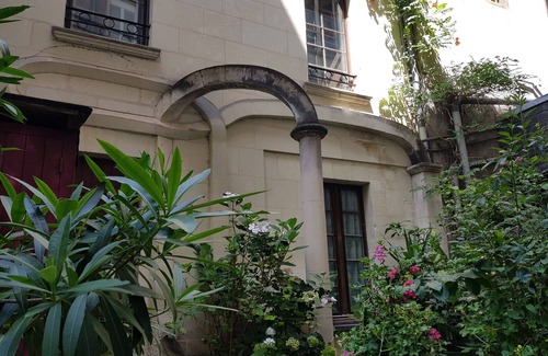 Downtown Angers House | Atypical, quiet maisonette-triplex in the heart of town