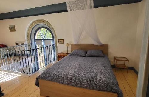 Albigny-sur-Saone House | Atypique Chapelle aménagée
