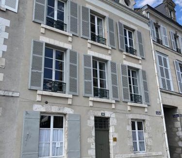 Blois Bed & Breakfast | Au 16 Place Saint Louis