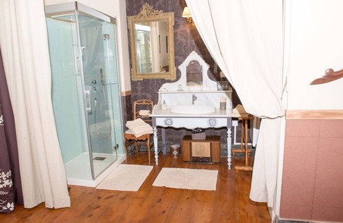 Lusignan-Petit Bed & Breakfast | Au Bonheur d'Alphonse