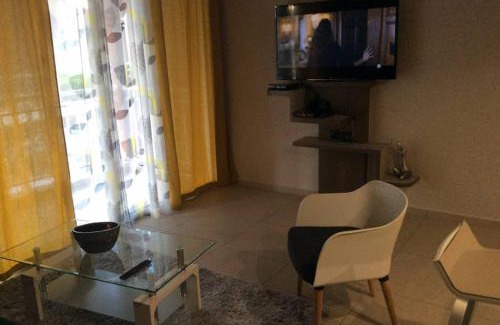 Les Abymes House | AU BONHEUR DE PINPIN