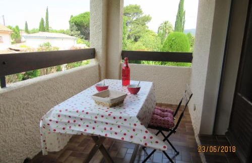 Saint-Cyr-sur-Mer Apartment | Au calme Residence l'ile heureuse