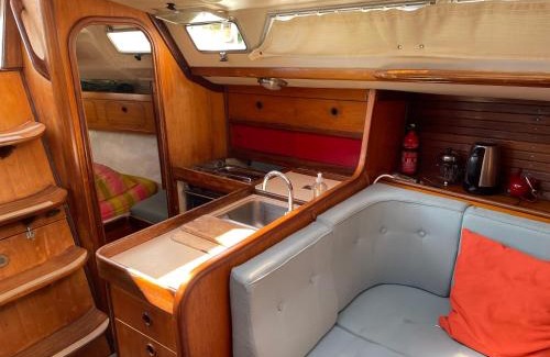 Carnon-Plage Boat Rental | Au calme Séjour sur un voilier de 11 mètres