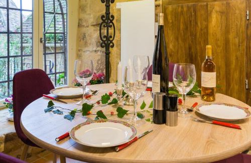 Beynac-et-Cazenac House | Au coeur de Beynac, une maison de caractère avec jardin terrasse