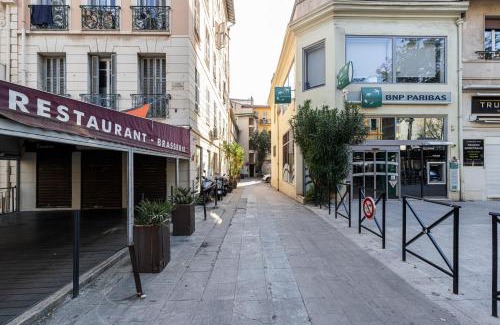 Vernier Apartment | Au Coeur de La Libé - AC - CENTRAL - près tram et supermarchés - lit XXL