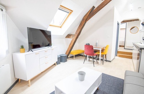 Amboise House | Au coeur de Newton/Garage 2 roues
