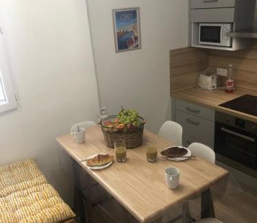 Ceret Apartment | Au coeur de ville avec terrasse