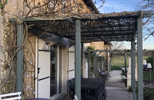 Gout-Rossignol House | Au Coucou chanteur family home with pool