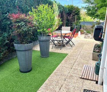 Quimper Apartment | Au jardin Ginkgo