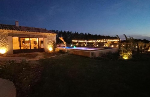 Saint-Pierre-de-Mezoargues House | Au Mas du Papé avec Piscine chauffée et Spa