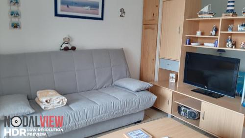 Saint-Cyprien Plage Apartment | AU NAUTILUS studio au port avec loggia et parking - plage à 50 m