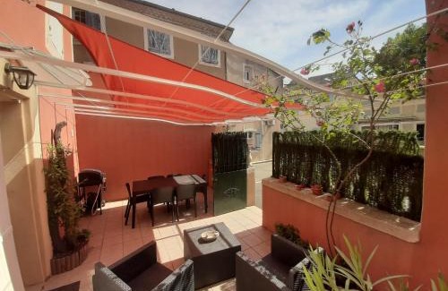 Pierrelatte Apartment | Au soleil du Tricastin - Appartement 3 chambres avec terrasse