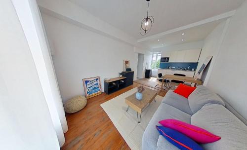 Vernon Apartment | Au soleil Normand