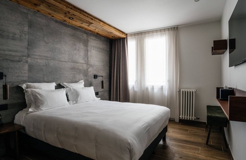 Annecy Old Town Hotel | Auberge Du Lyonnais