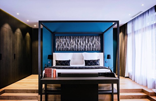 Talloires-Montmin Hotel | Auberge Du Père Bise