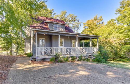 Smith Mountain Estates House | Auburn Game Day Getaway on Lake Martin with Dock!