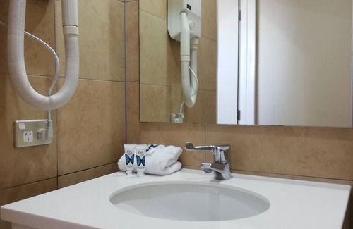 Mangere Hotel | Auckland Airport Lodge
