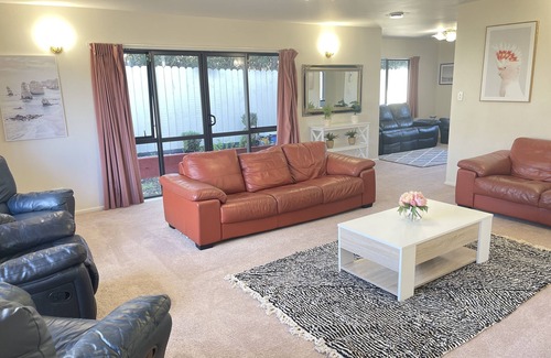 Greenlane - Ellerslie House | Auckland City & AIRPORT Near Sylvia park mall