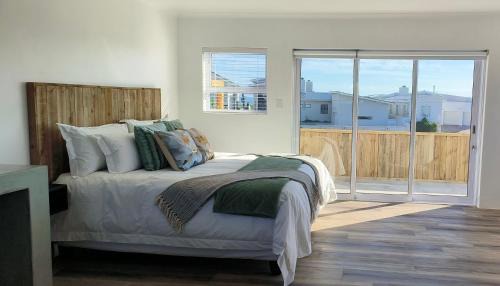 Yzerfontein Apartment | Audrey Hepburn Suite Yzerfontein