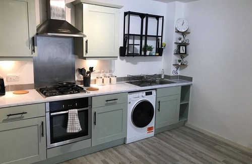 Canon's Marsh Apartment | August Discount - Long Stay - Contractors