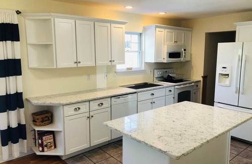 Shelter Island House | AUGUST SALE Perfect Family Summer Vacation Home Close to beach 18x42 pool
