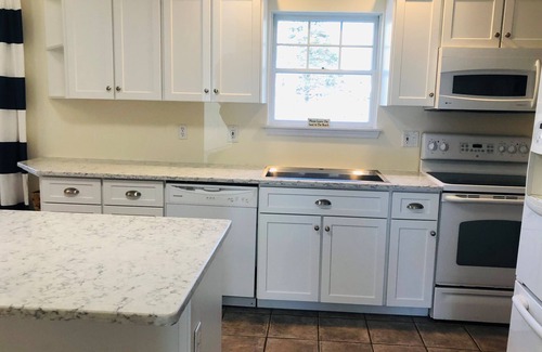 Shelter Island House | AUGUST SALE Perfect Family Summer Vacation Home Close to beach 18x42 pool