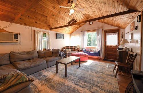 Naples Cottage | *AUGUST SPECIAL* Brandy Pond oasis w/large lawn and beautiful sandy beach!