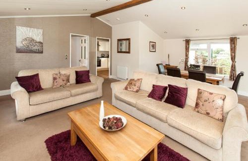 Wisbech House | Augusta Dreams