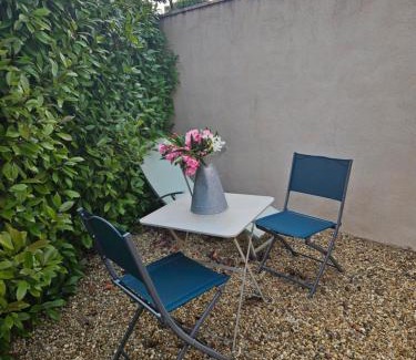 Lauris Bed & Breakfast | AUPETIT BONHEUR