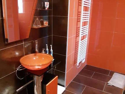 Lauris Bed & Breakfast | AUPETIT BONHEUR