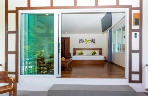 Maret Hotel | Aura Samui Best Beach Hotel