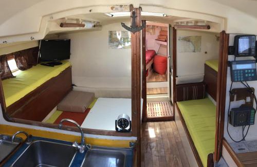 Rochefort Boat Rental | AUREL