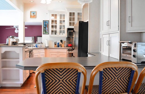 Town of Ledyard Cottage | Aurora Escape: "Spectacular Design Awaits You!"