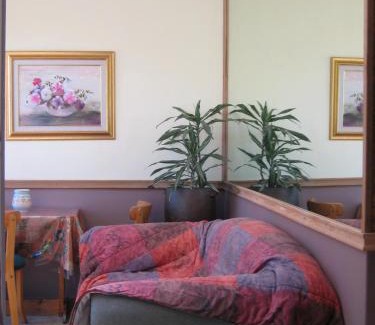 Trawal House | Aurora Guest Units