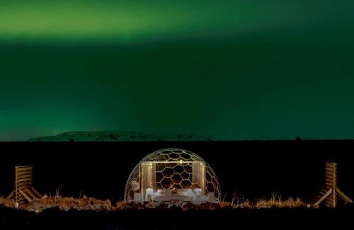 Hella House | Aurora Igloo South