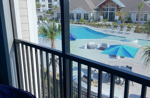 Summerville Apartment | Aurora Resort- WiFi + Free bottle of Wine