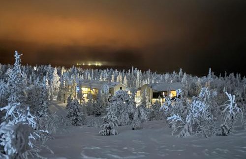 Sirkka Apartment | AuroraLevi Utsuvaara Retreat, Ski-In