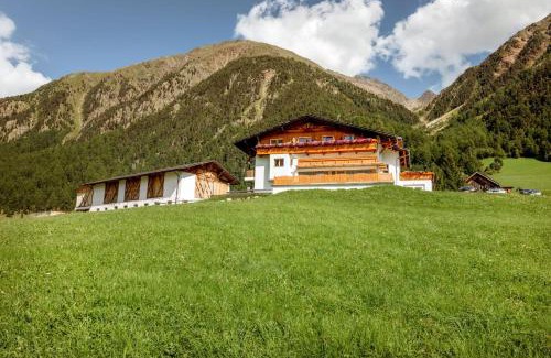 Malles Venosta Apartment | Ausserglieshof Wohnung Portles