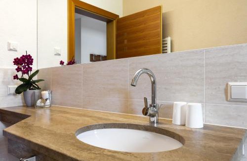 Malles Venosta Apartment | Ausserglieshof Wohnung Weißkugel