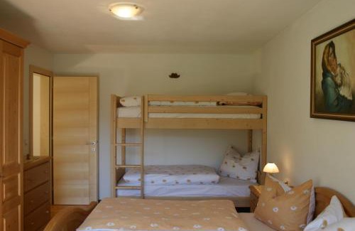 Laas Apartment | Ausserloretzhof Ferienwohnung "Fernerblick"